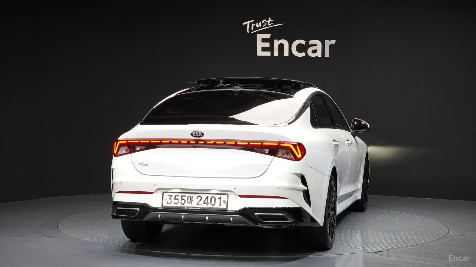 Kia K5 2.0* SIGNATURE* ПОДГРЕВ* ОБДУХВАНЕ* 360* ПАНО* , снимка 4 - Автомобили и джипове - 55465704