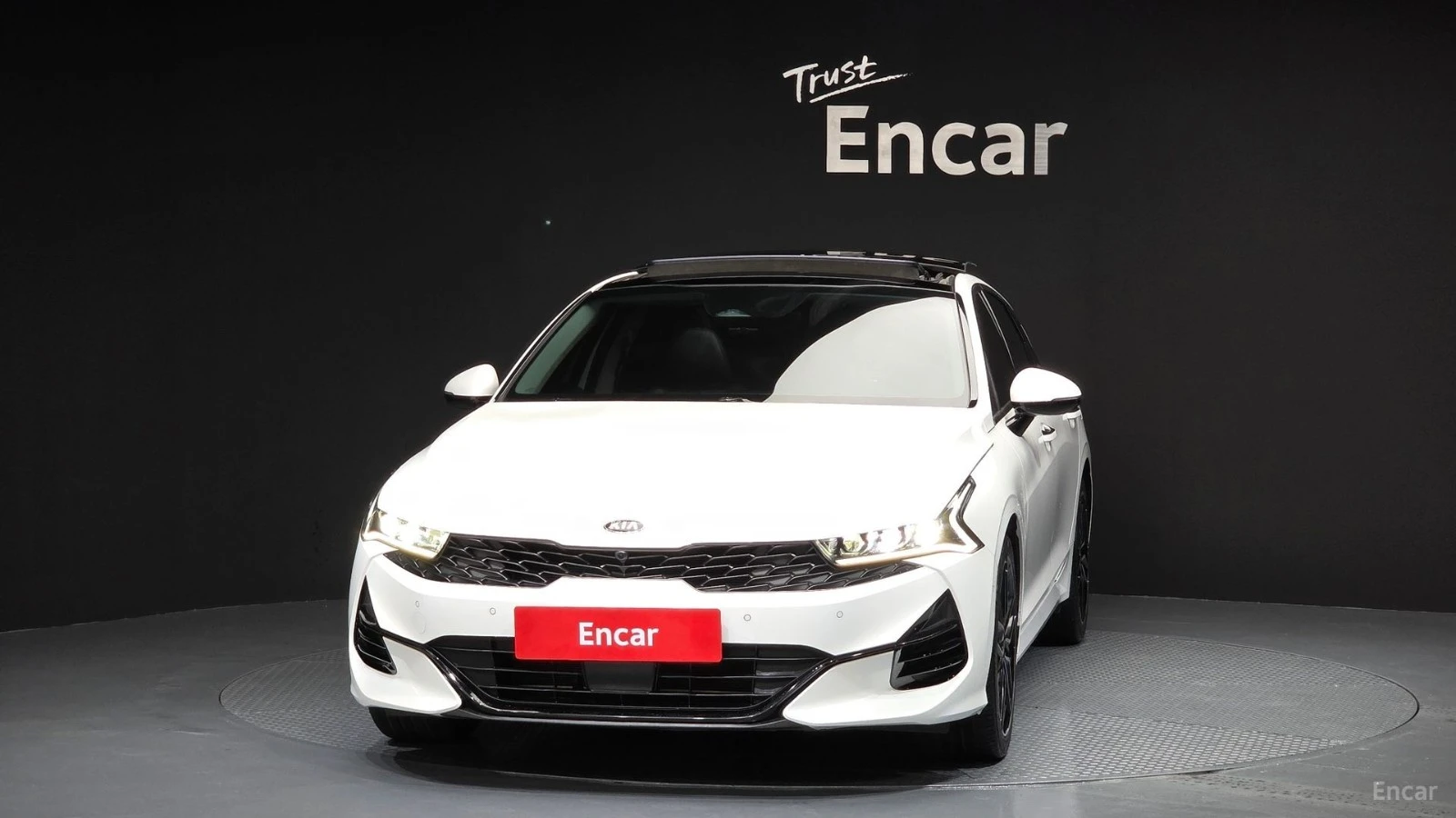 Kia K5 2.0* SIGNATURE* ПОДГРЕВ* ОБДУХВАНЕ* 360* ПАНО* , снимка 3 - Автомобили и джипове - 55465704