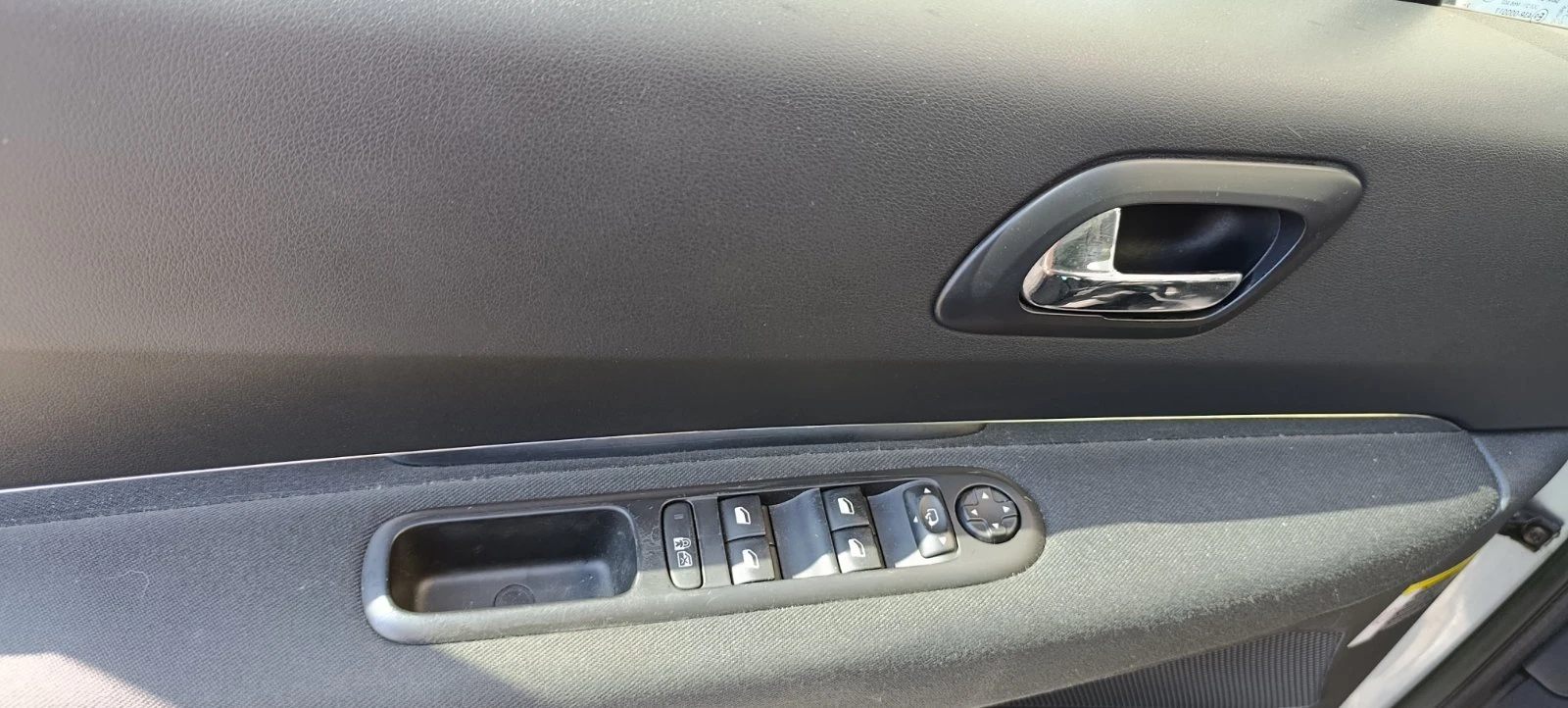 Peugeot 3008, снимка 13 - Автомобили и джипове - 55603630