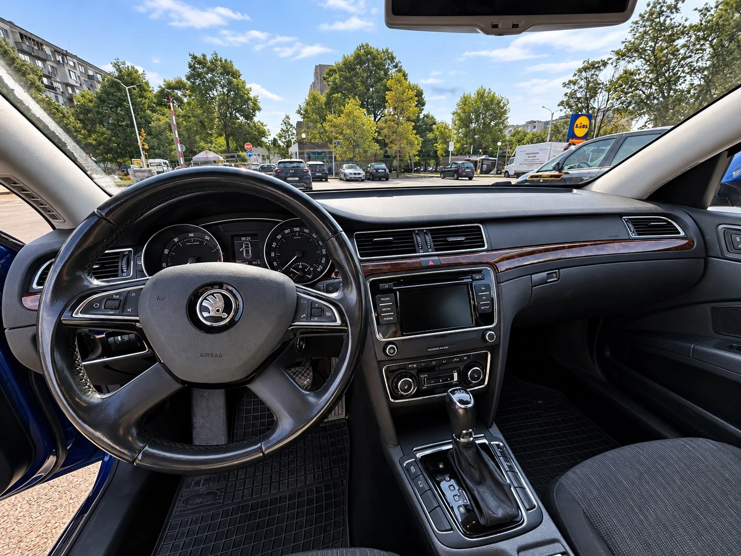 Skoda Superb II Facelift 1.8 TSI DSG, снимка 10 - Автомобили и джипове - 55967924