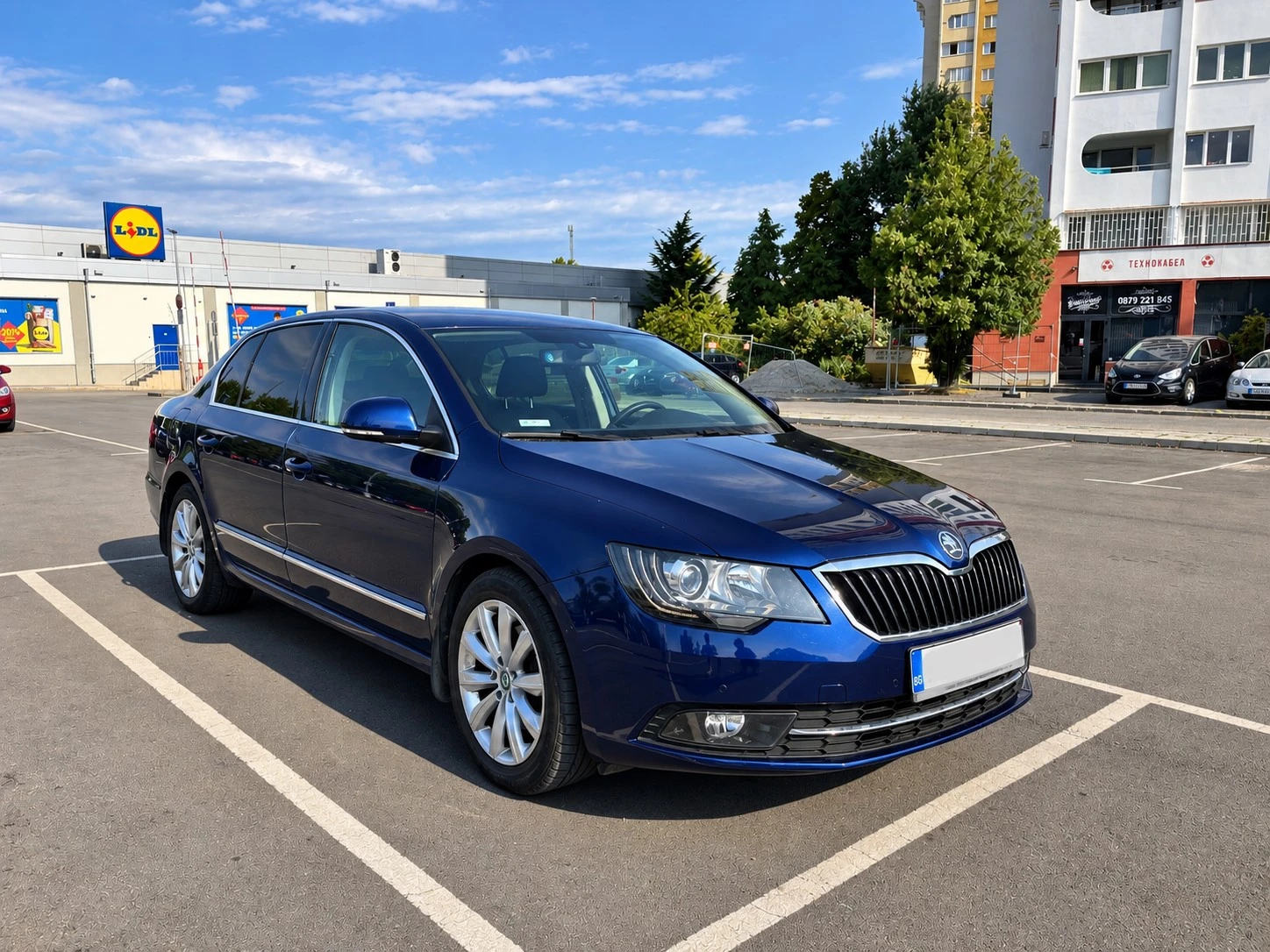 Skoda Superb II Facelift 1.8 TSI DSG, снимка 3 - Автомобили и джипове - 55967924