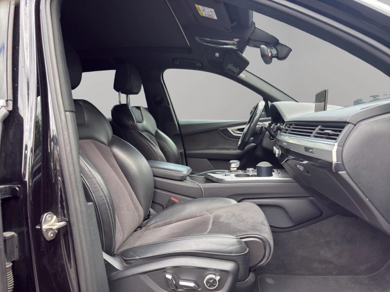 Audi Q7, снимка 14 - Автомобили и джипове - 50301691