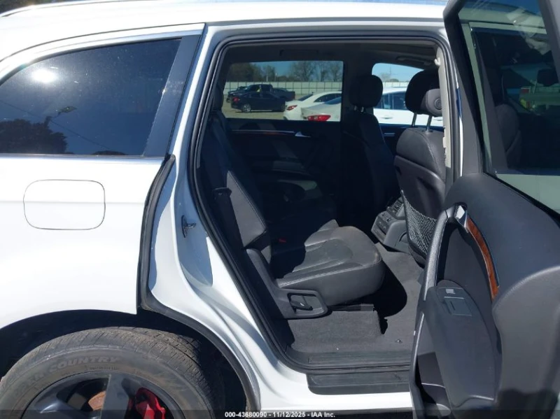 Audi Q7 .0 TDI PREMIUM , снимка 9 - Автомобили и джипове - 52789895