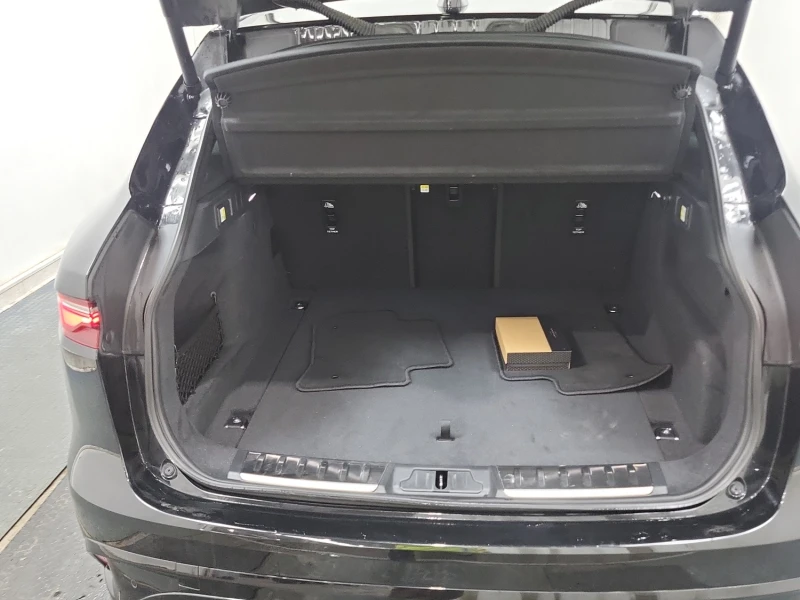 Jaguar F-PACE R-Dynamic S P250, снимка 8 - Автомобили и джипове - 53480268