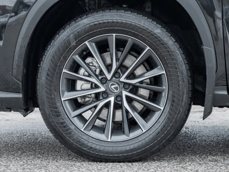 Lexus NX AWD * CARFAX * АвтоКредит * (ЦЕНА ДО БГ), снимка 4 - Автомобили и джипове - 53541179