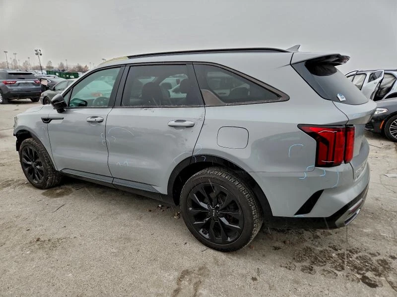 Kia Sorento 2.5L 4 Front-wheel Drive, снимка 2 - Автомобили и джипове - 53032781