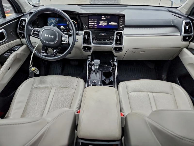 Kia Sorento 2.5L 4 Front-wheel Drive, снимка 13 - Автомобили и джипове - 53032781