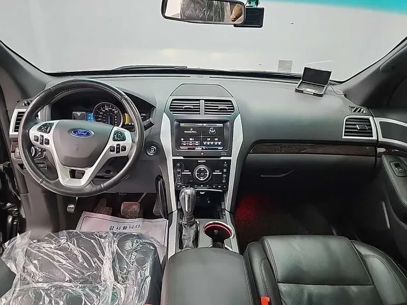 Ford Explorer 3.5 AWD - САМО 30% АВАНС, снимка 7 - Автомобили и джипове - 55429923