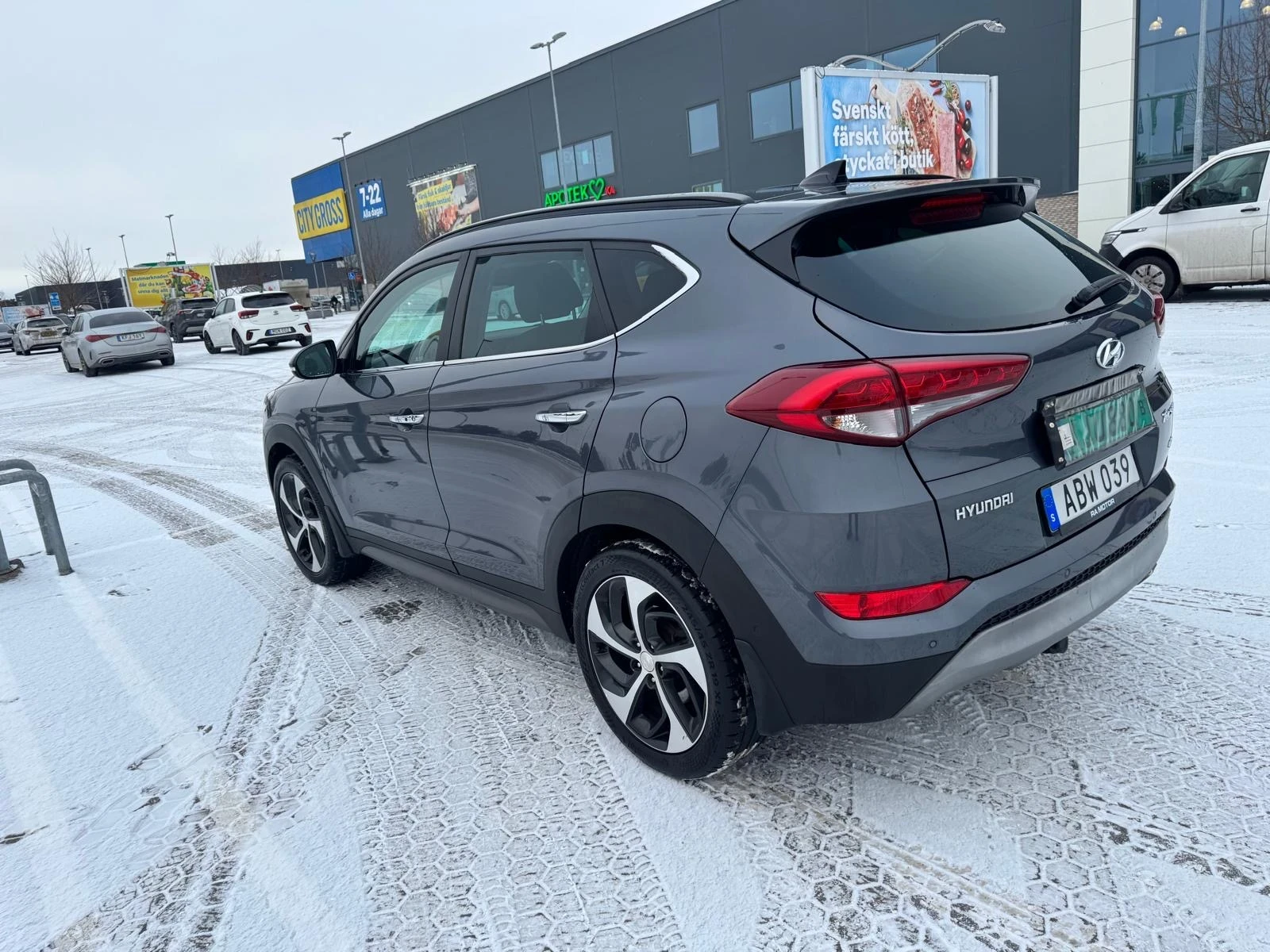 Hyundai Tucson 2.0* CRDI* 4WD* 185k.c* PREMIUM* KEYLESS* LED FULL | Mobile.bg � ����������� 3
