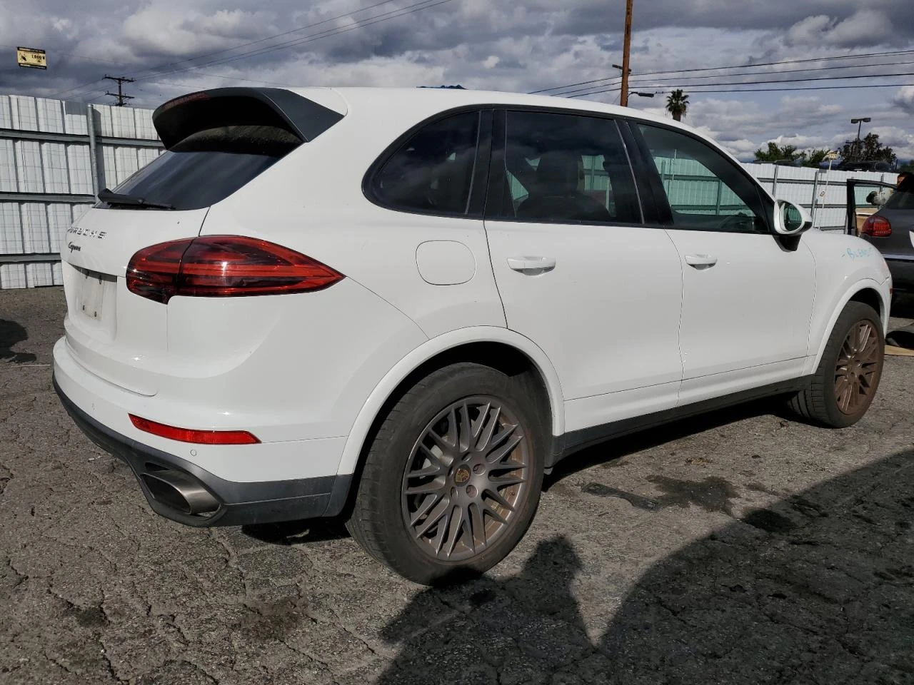 Porsche Cayenne  - изображение 4