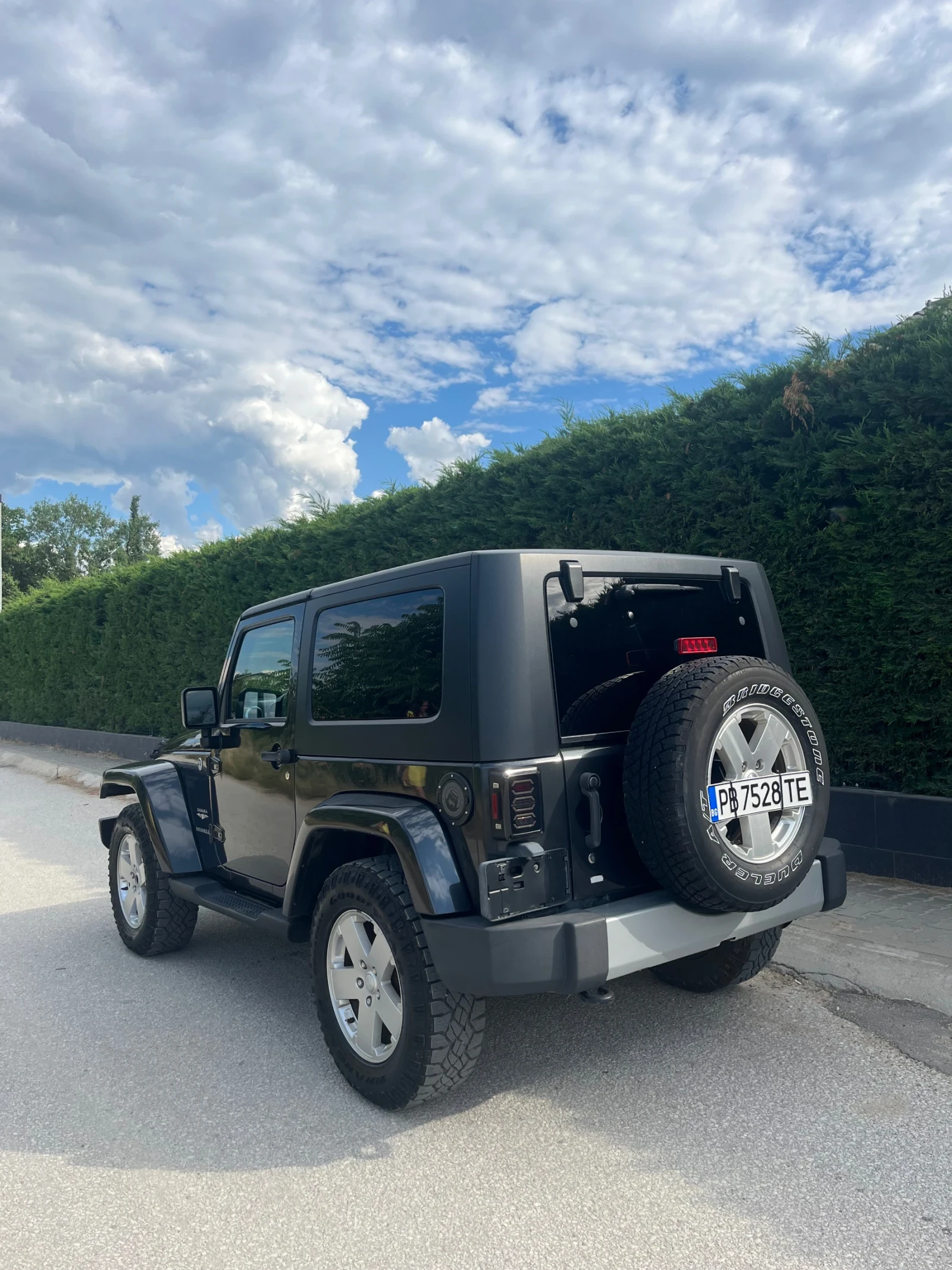 Jeep Wrangler Sahara 3.8 Регистриран, снимка 4 - Автомобили и джипове - 54769868