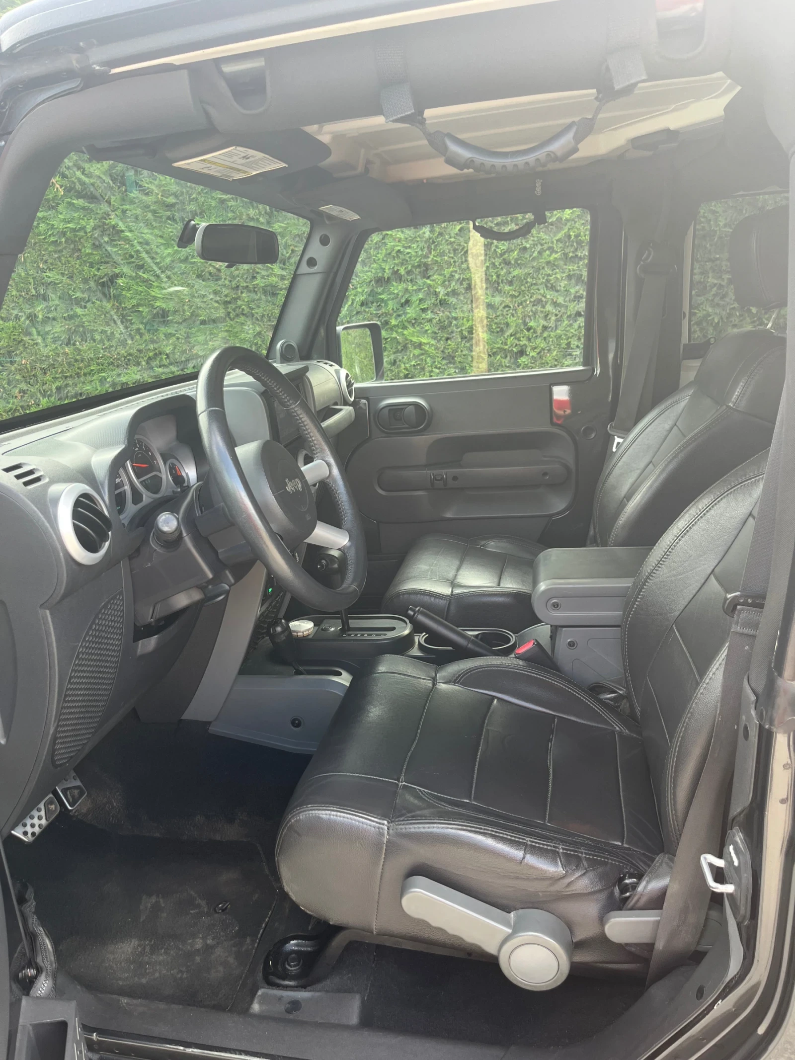 Jeep Wrangler Sahara 3.8 Регистриран, снимка 7 - Автомобили и джипове - 54769868