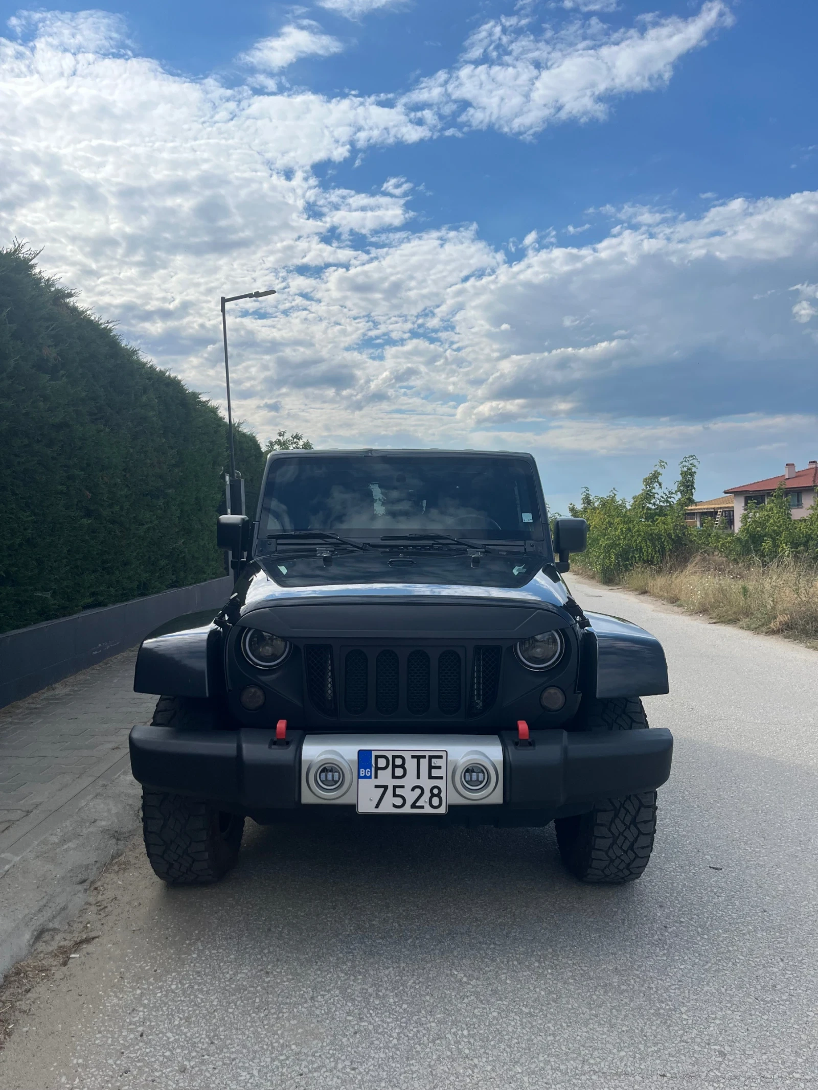 Jeep Wrangler Sahara 3.8 Регистриран