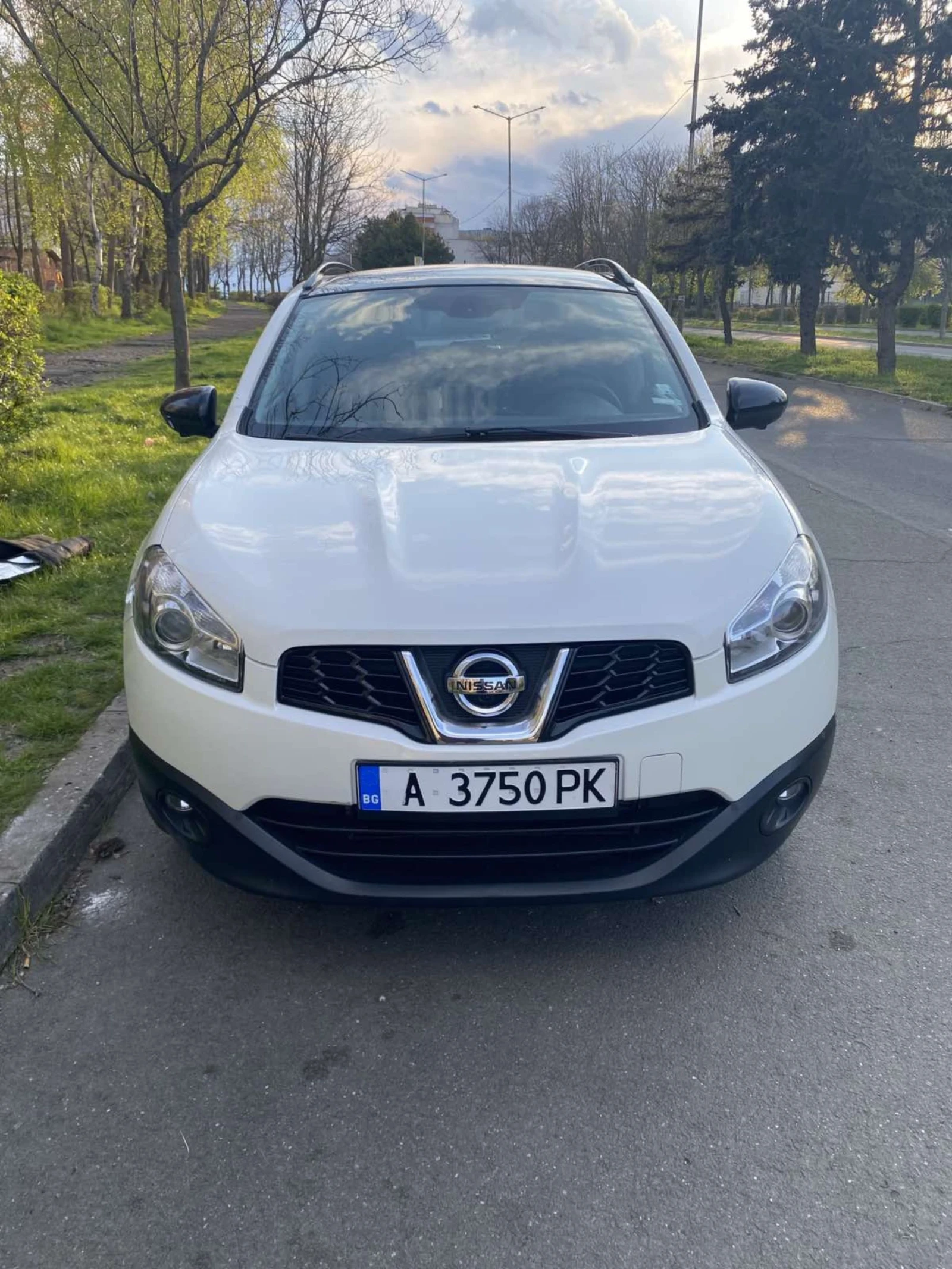 Nissan Qashqai, снимка 2 - Автомобили и джипове - 54335404