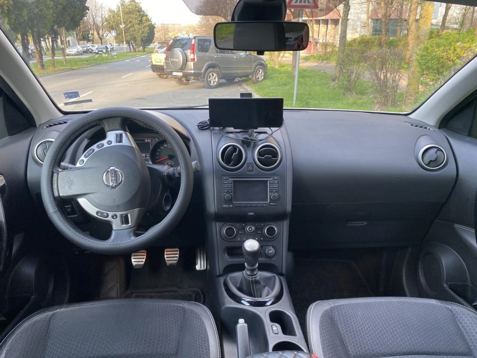 Nissan Qashqai, снимка 5 - Автомобили и джипове - 54335404