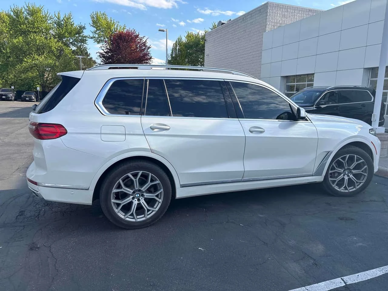 BMW X7 * xDrive40i * ПОДГРЕВИ * 360 * PANO * CARFAX, снимка 3 - Автомобили и джипове - 54513077