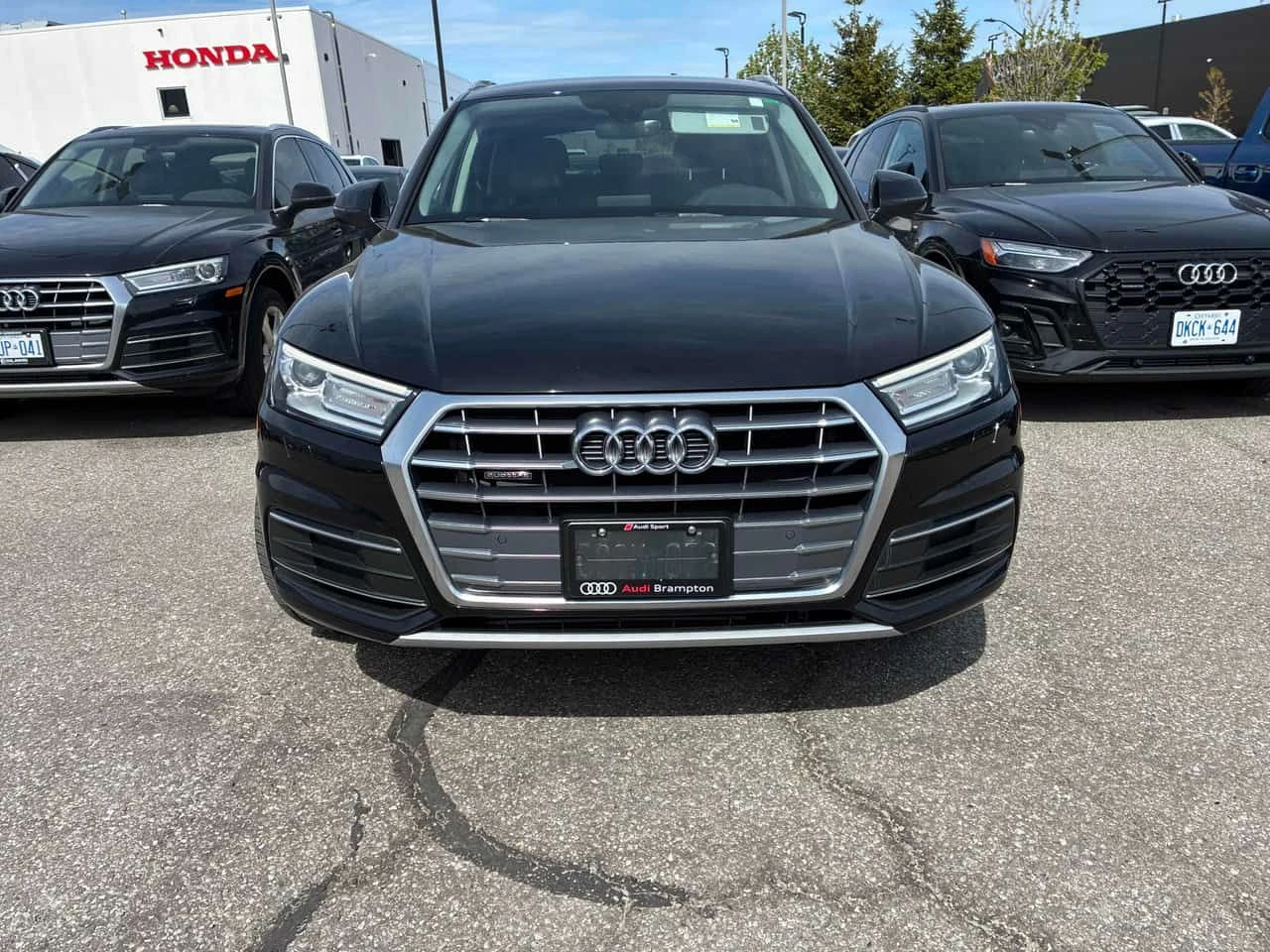 Audi Q5 Komfort /ПОДГРЕВ/КЛИП/CARFAX/ФИНАНСИРАНЕ, снимка 2 - Автомобили и джипове - 54663213