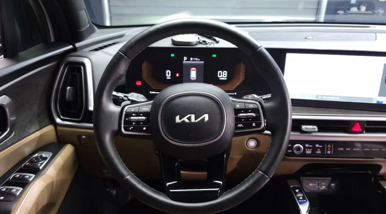 Kia Sorento PRESTIGE* AWD* ОБДУХ* ДИСТРОНИК, снимка 10 - Автомобили и джипове - 54742210
