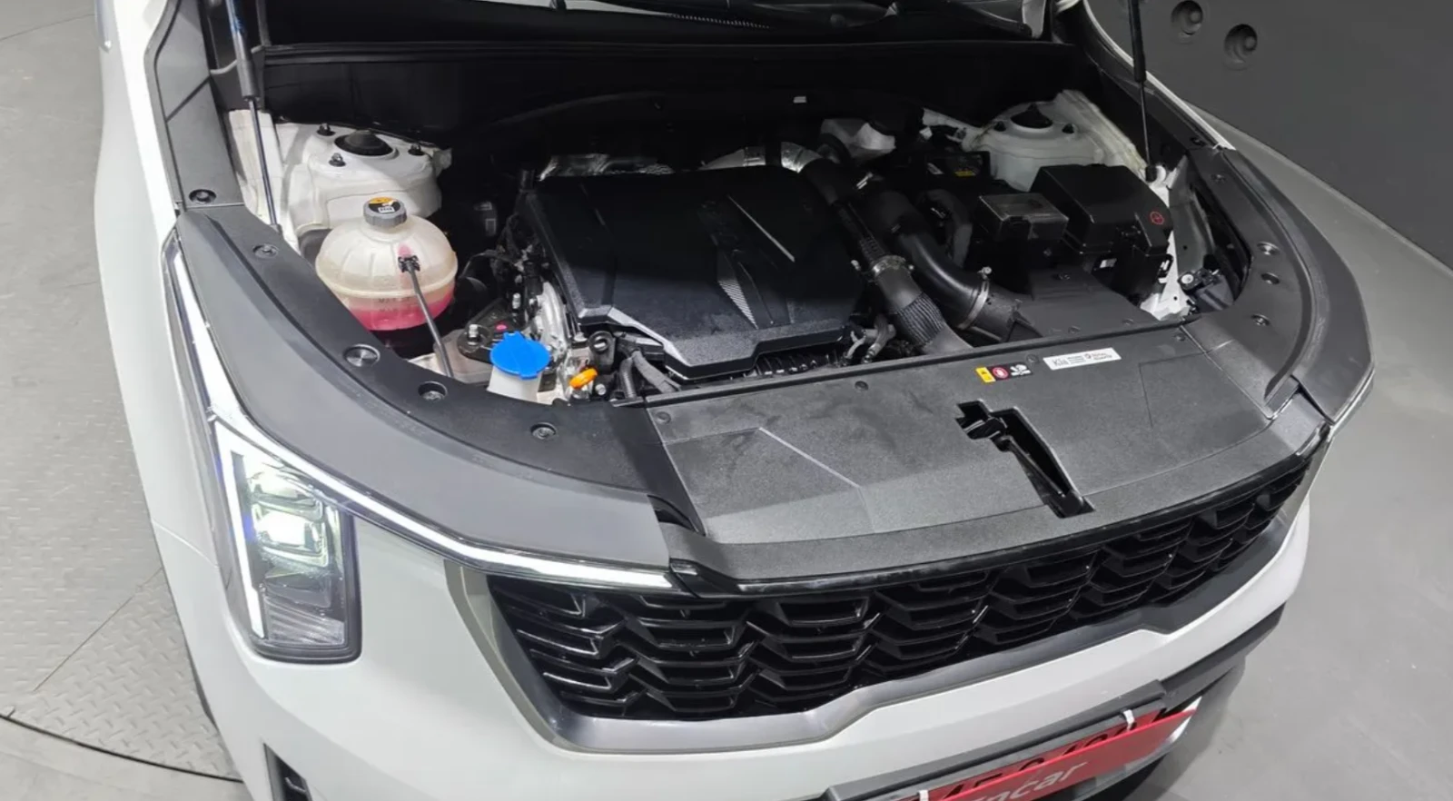 Kia Sorento PRESTIGE* AWD* ОБДУХ* ДИСТРОНИК, снимка 7 - Автомобили и джипове - 54742210