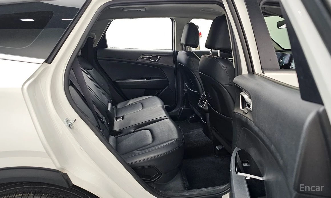 Kia Sportage, снимка 11 - Автомобили и джипове - 55144587