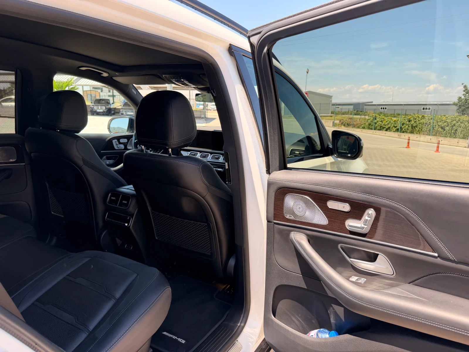 Mercedes-Benz GLS 63 AMG V8 53000 km, снимка 10 - Автомобили и джипове - 55206375