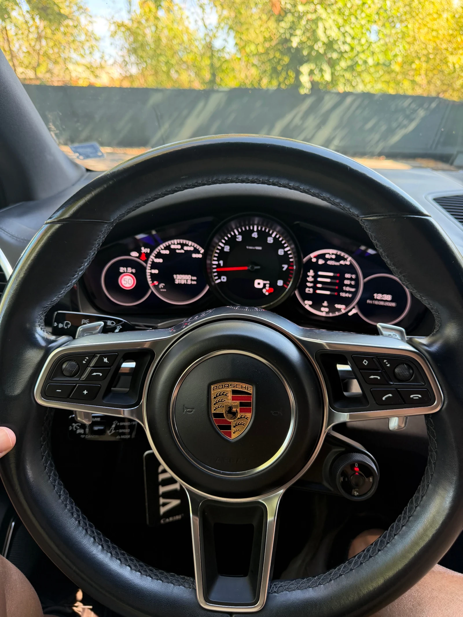 Porsche Cayenne, снимка 15 - Автомобили и джипове - 56132236