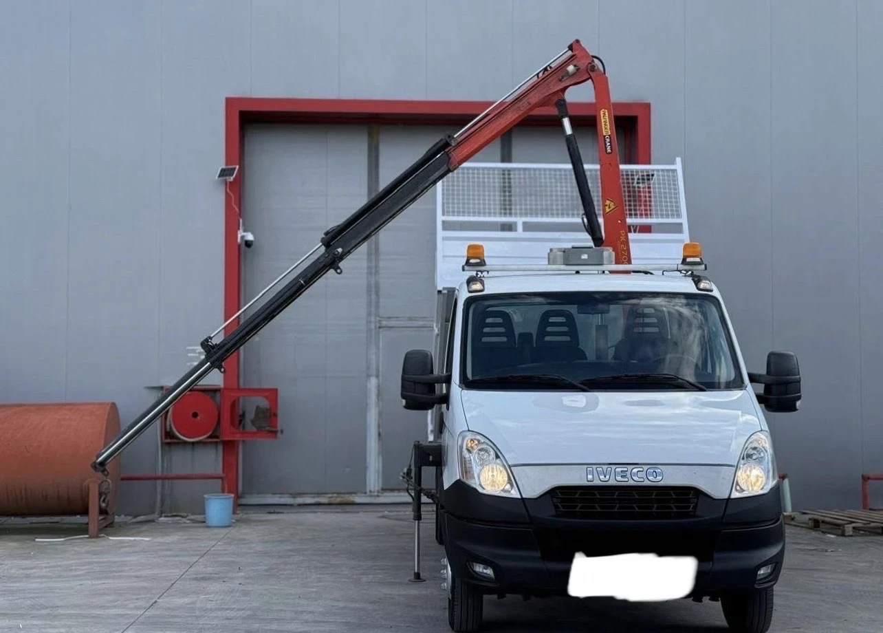 Iveco 35c13 2.3D САМОСВАЛ+ КРАН FERRARI | B КАТЕГОРИЯ, снимка 2 - Бусове и автобуси - 54601034
