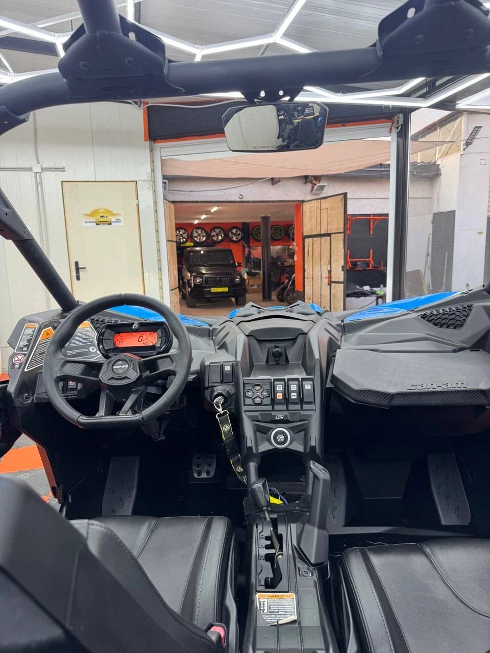 Can-Am Maverick X3 MAX DS TURBO * 4-Местен * ЧИСТО НОВ*  - изображение 9