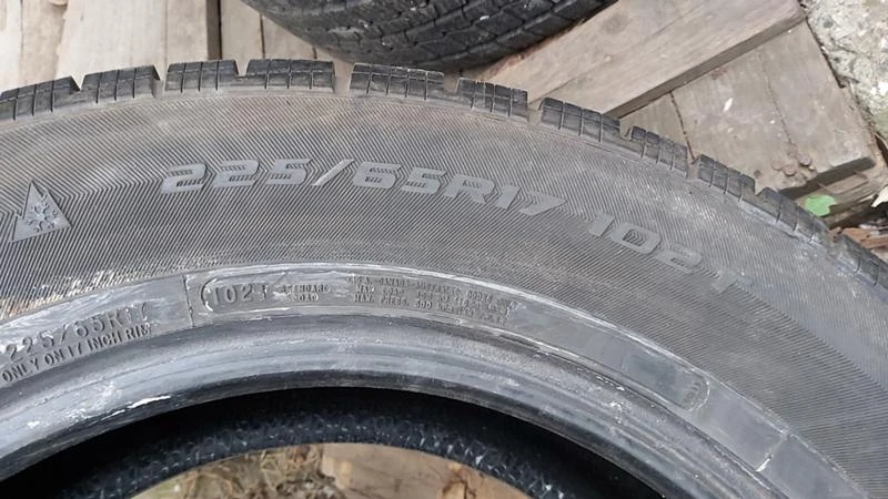 Гуми Зимни 225/65R17, снимка 9 - Гуми и джанти - 27689654