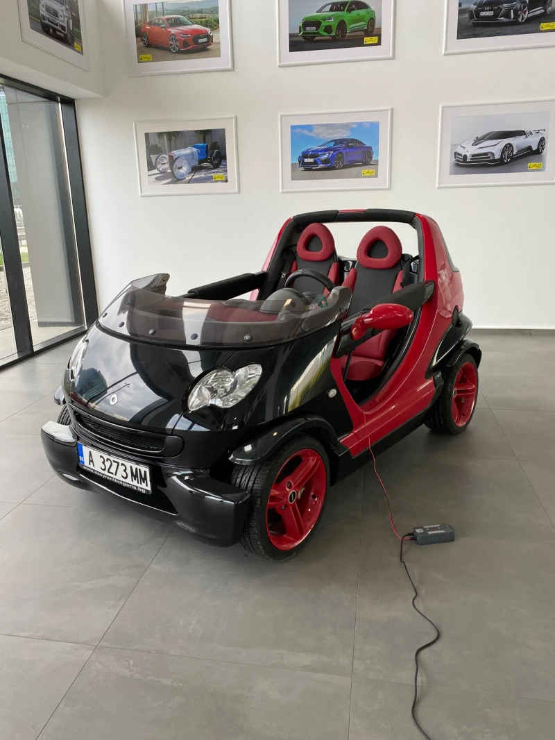 Smart Fortwo, снимка 1 - Автомобили и джипове - 44528737