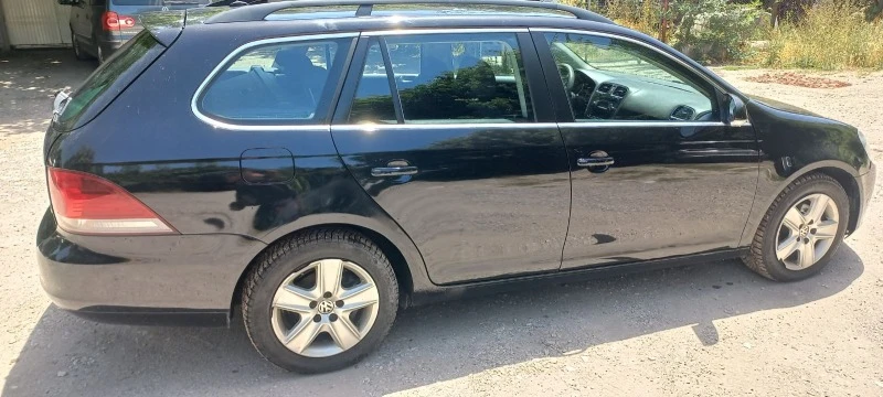 VW Golf Variant 1.6 TDI, снимка 2 - Автомобили и джипове - 46787369