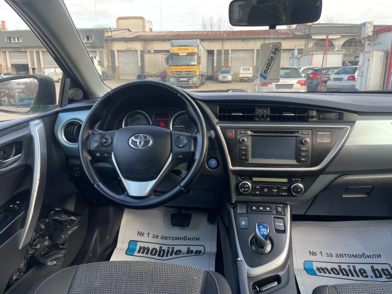 Toyota Auris 1.8 HYBRID 99кс, снимка 12 - Автомобили и джипове - 48362746