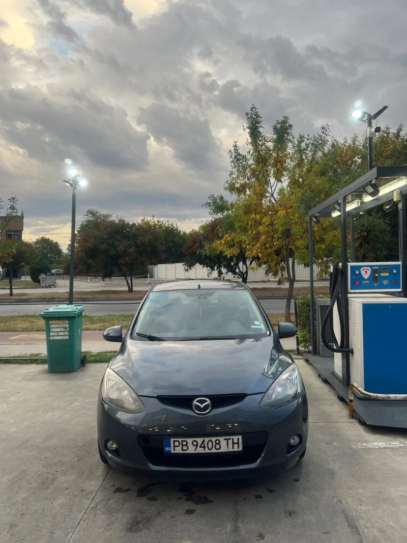 Mazda 2, снимка 1 - Автомобили и джипове - 49481158