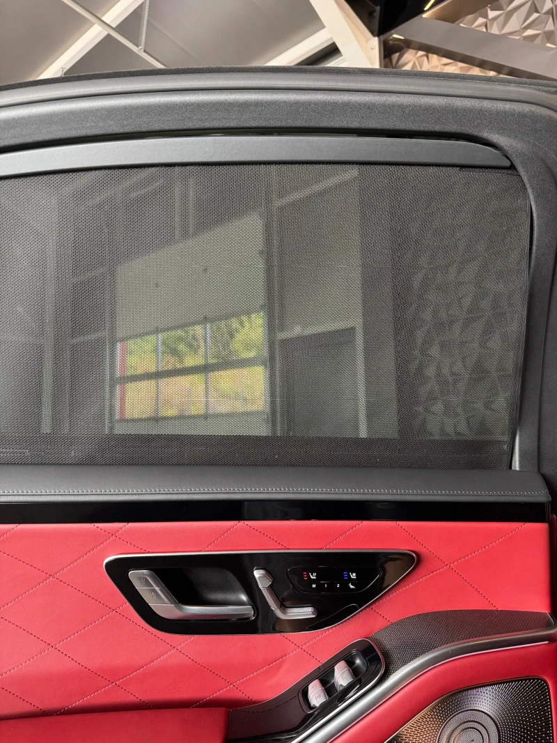 Mercedes-Benz S 400 d * 4 MATIC* FULL Екстри * ПАНО* AMG* TV* , снимка 7 - Автомобили и джипове - 51471999