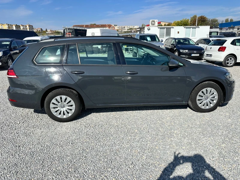 VW Golf 1.6 TDI, снимка 5 - Автомобили и джипове - 52133428