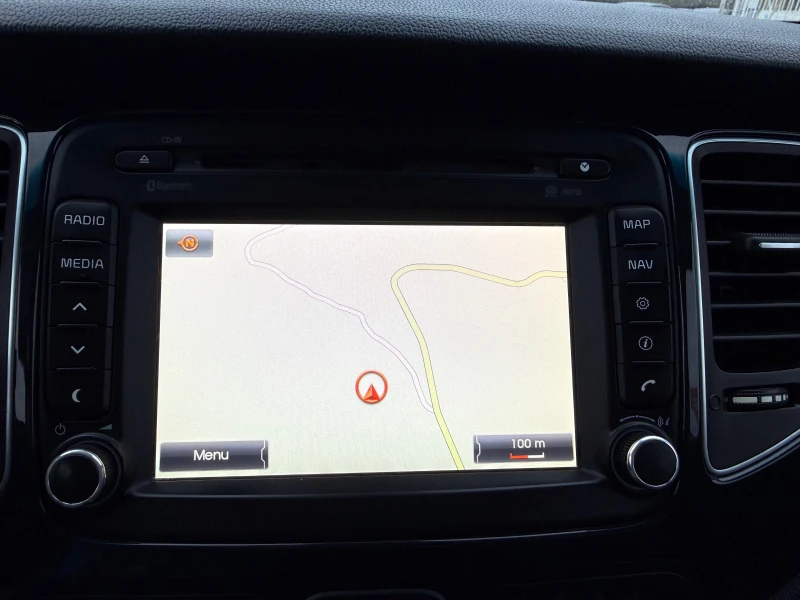 Kia Carens 1.7 NAVI 7 места ШВЕЙЦАРИЯ, снимка 8 - Автомобили и джипове - 52349917