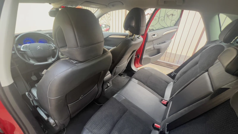 Citroen C4 1.2 PureTech 12/2016, снимка 11 - Автомобили и джипове - 53525374