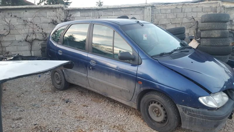 Renault Scenic 1.9 ДТИ, снимка 1 - Автомобили и джипове - 13825951