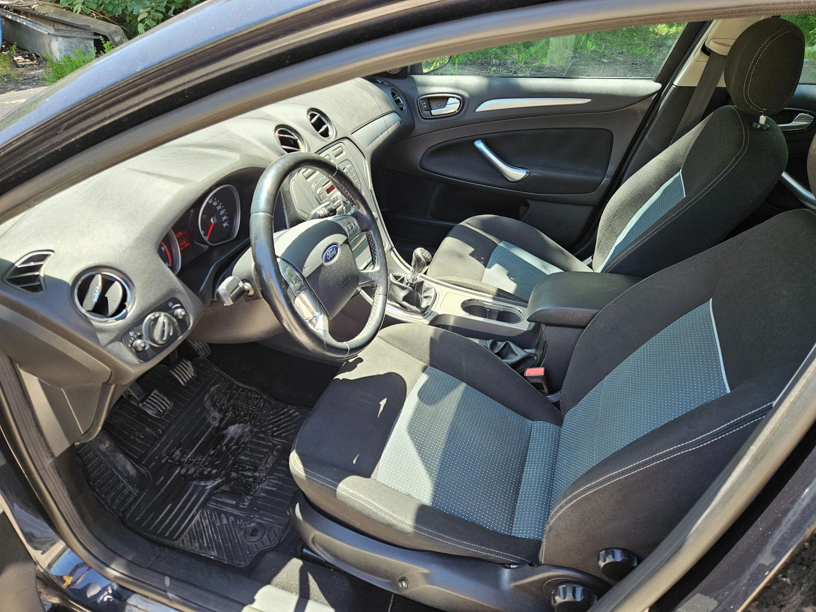 Ford Mondeo 2.0TDCI - изображение 7
