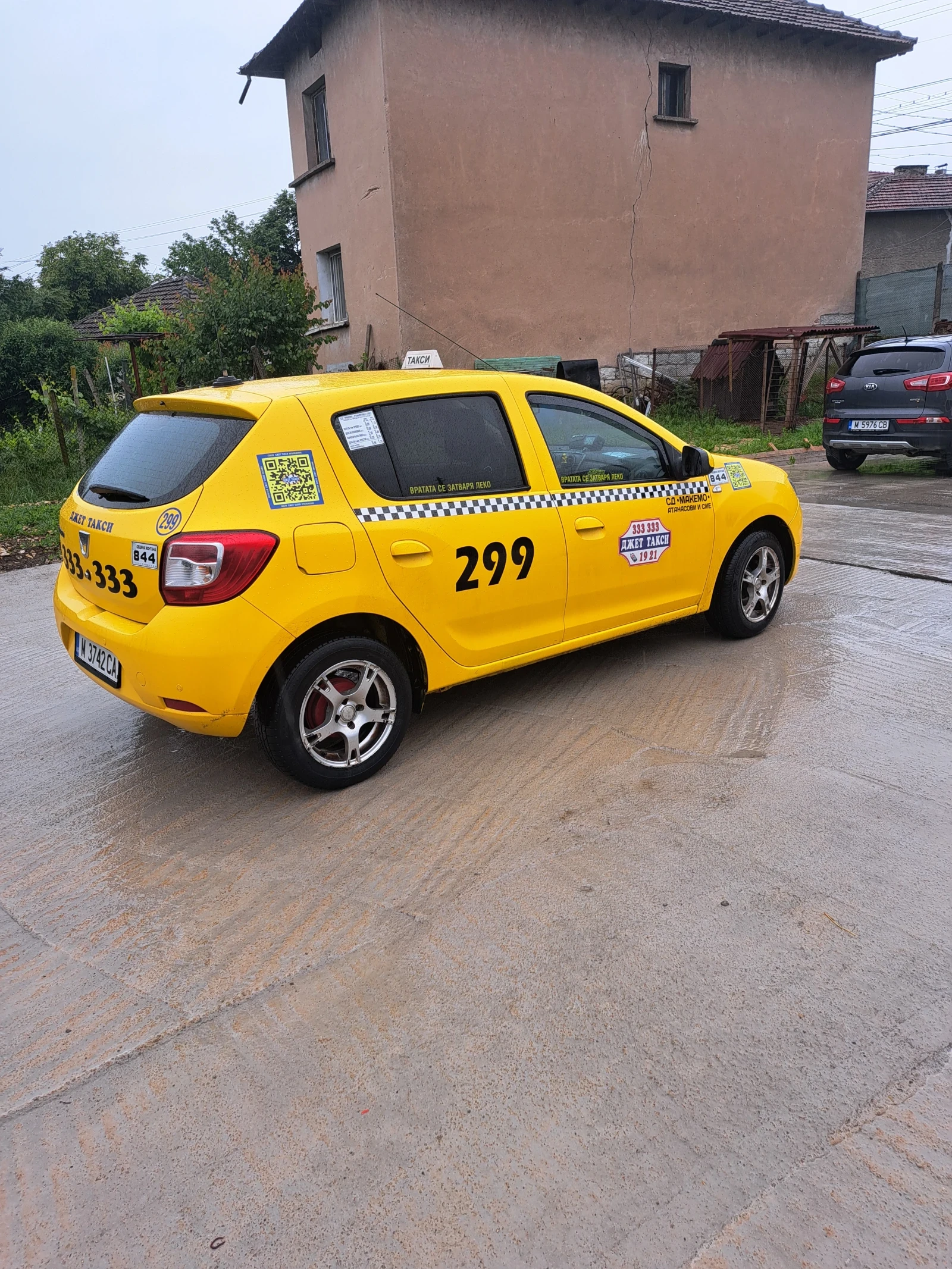 Dacia Sandero 1.2 - изображение 2