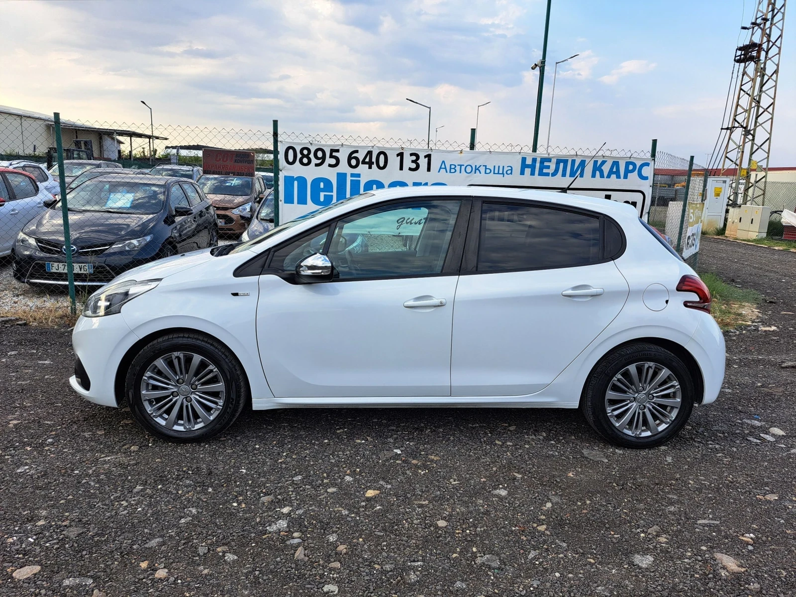 Peugeot 208 1.6 HDI EURO6 - изображение 3