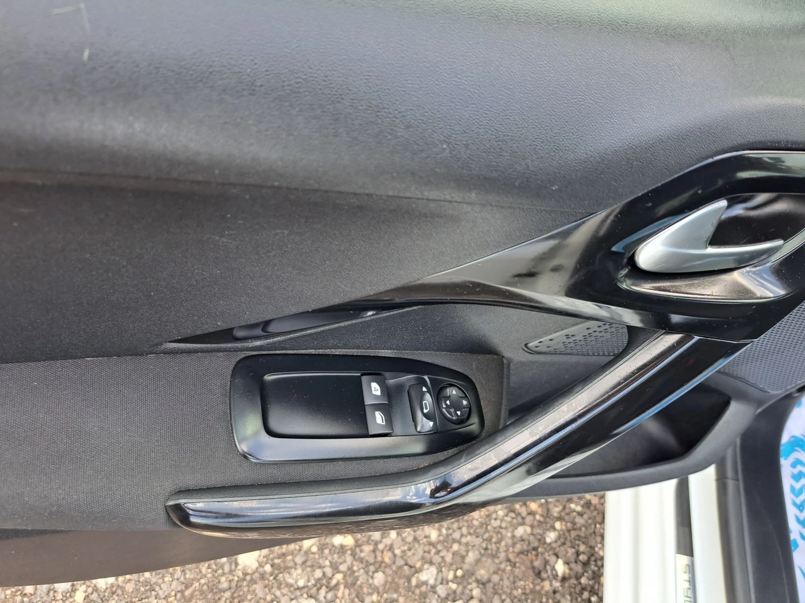 Peugeot 208 1.6 HDI EURO6 - изображение 9