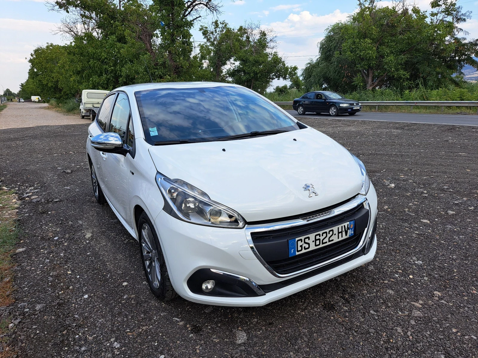 Peugeot 208 1.6 HDI EURO6 - изображение 7