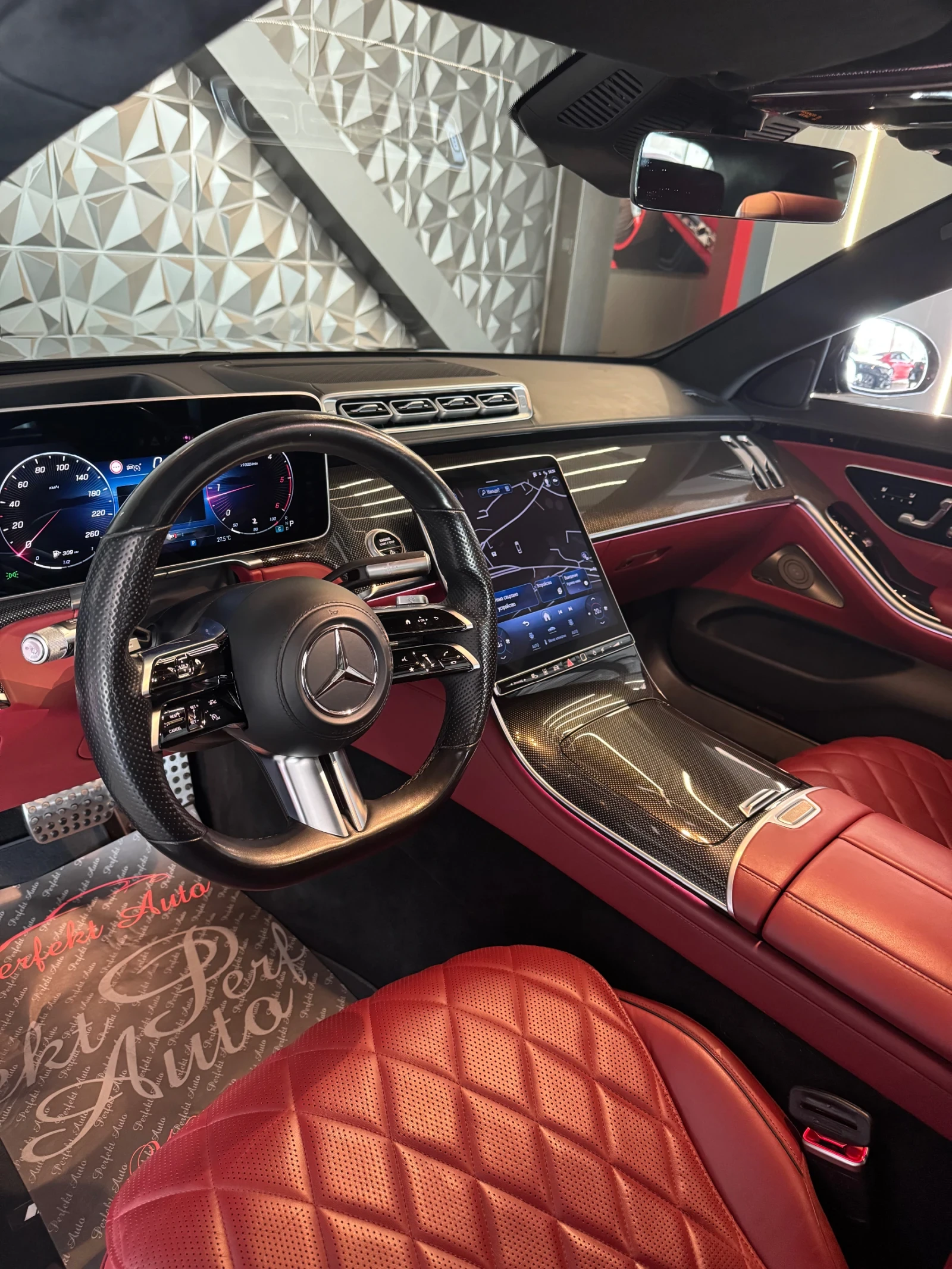 Mercedes-Benz S 400 d * 4 MATIC* FULL Екстри * ПАНО* AMG* TV*  - изображение 9