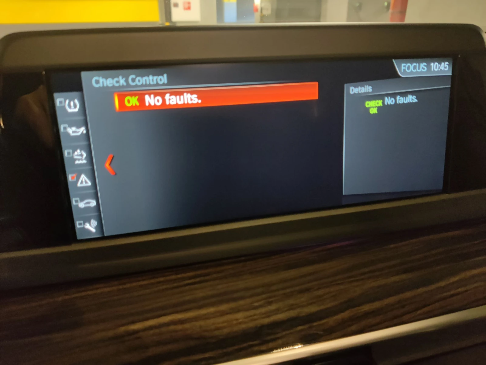 BMW 520 xDrive Luxury | Mobile.bg   11