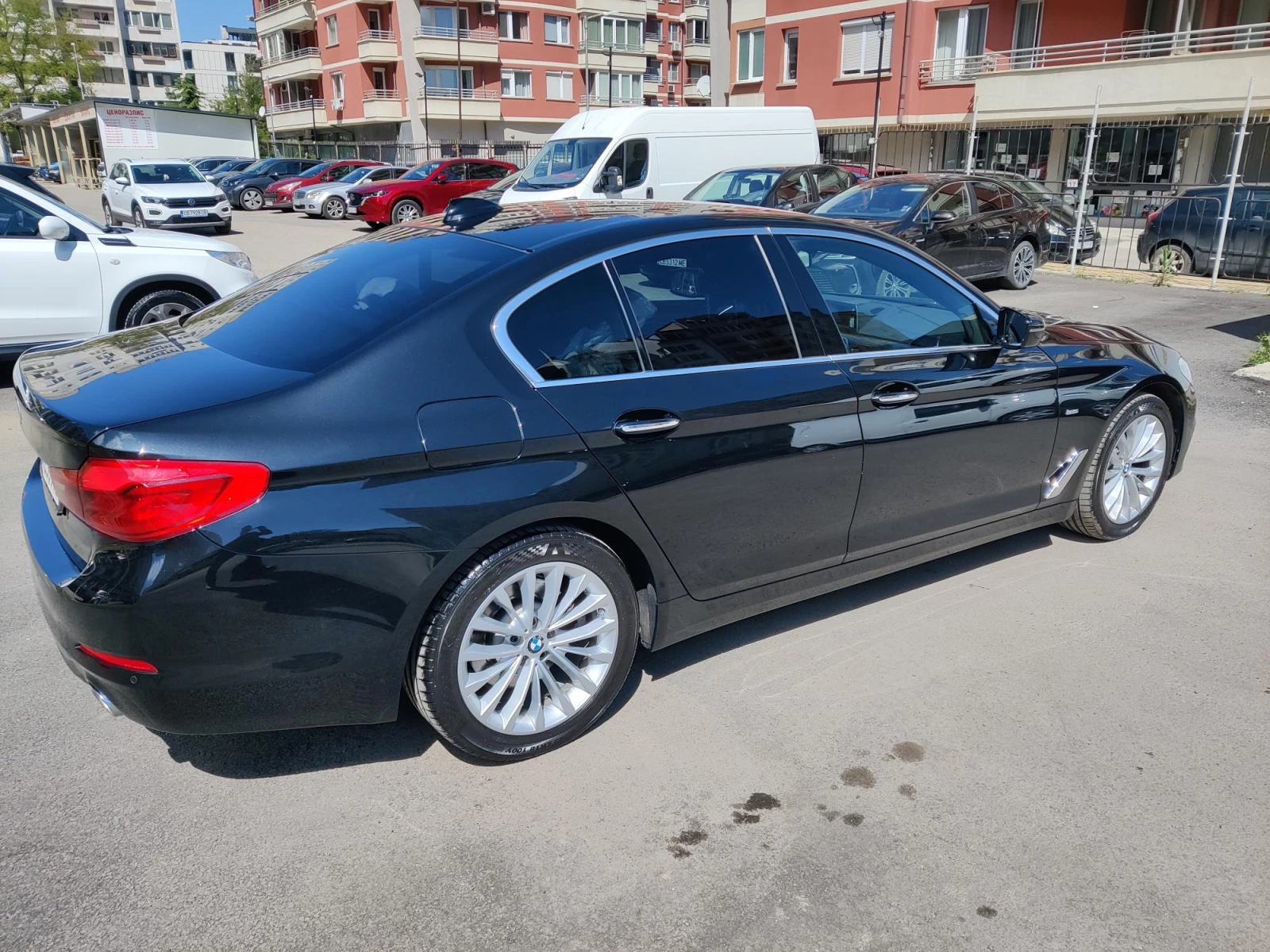 BMW 520 xDrive Luxury - изображение 5