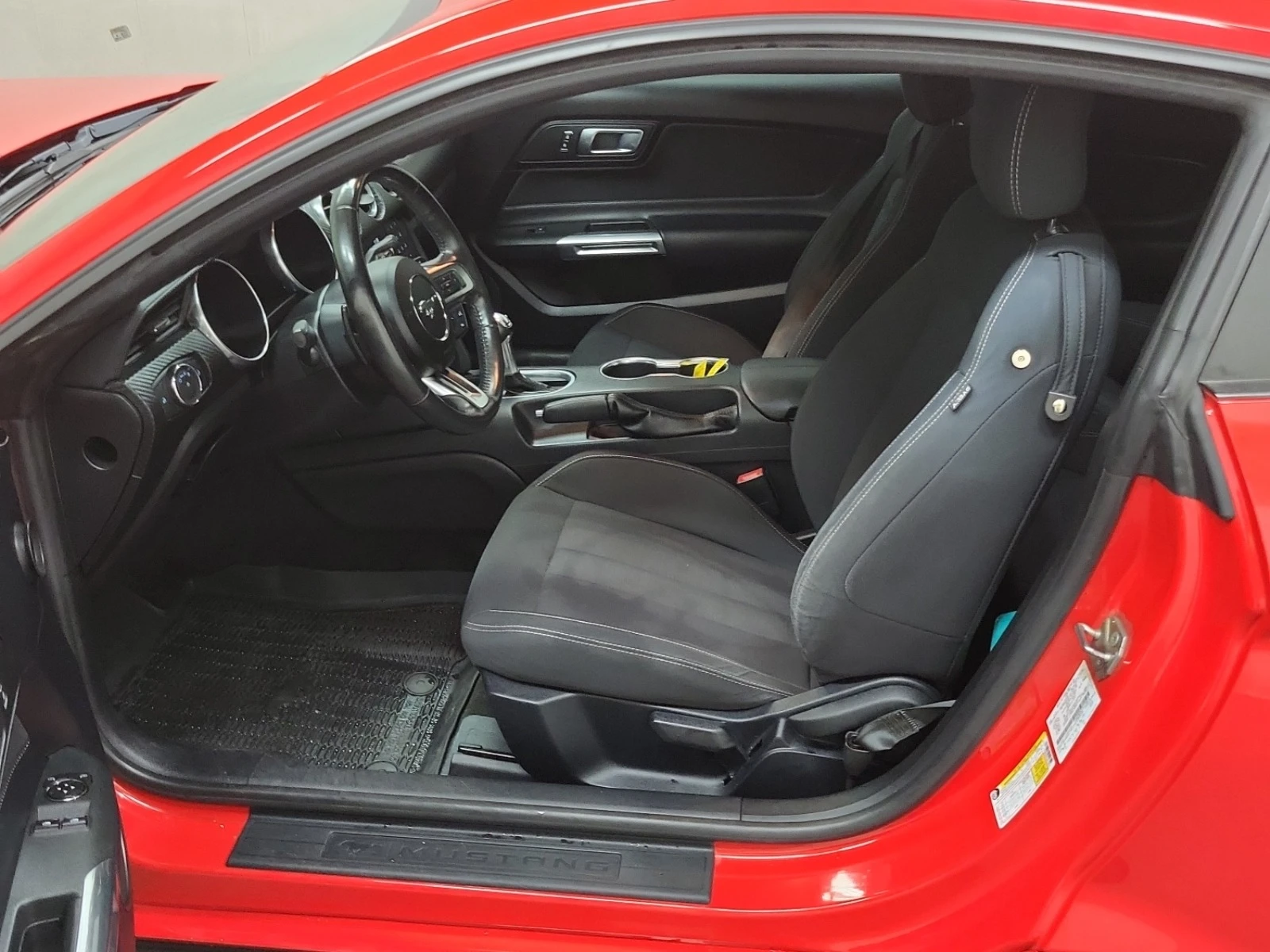 Ford Mustang ECOBOOST * * CARFAX * * АВТО КРЕДИТ * *  - изображение 8