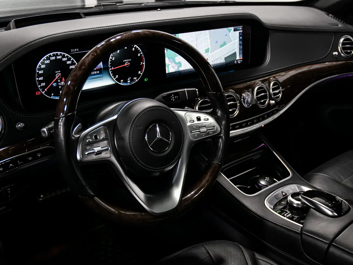 Mercedes-Benz S 560 4Matic LWB NightVision (Carfax) - изображение 7
