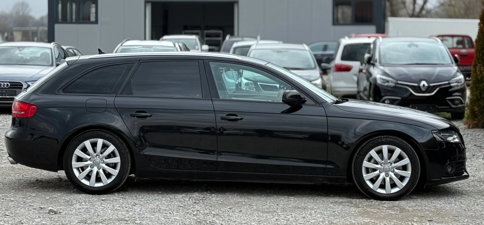 Audi A4 3.0TDi 239к.с * Навигация* * Ксенон*  - изображение 8