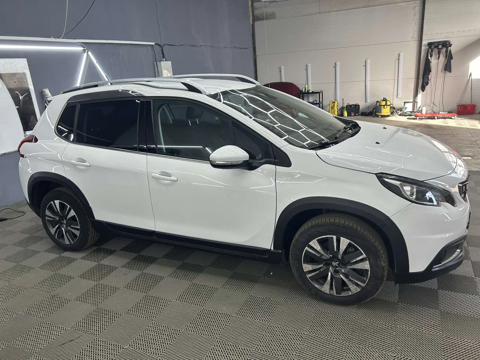 Peugeot 2008 Peugeot 2008 1.2i PURETECH ALLURE - изображение 8